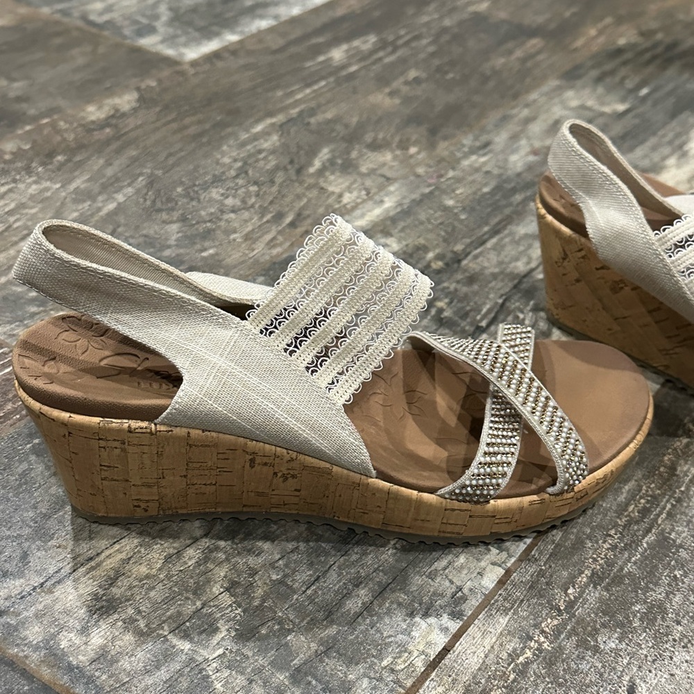 Sketchers Lace and Jewel Wedge Sandals